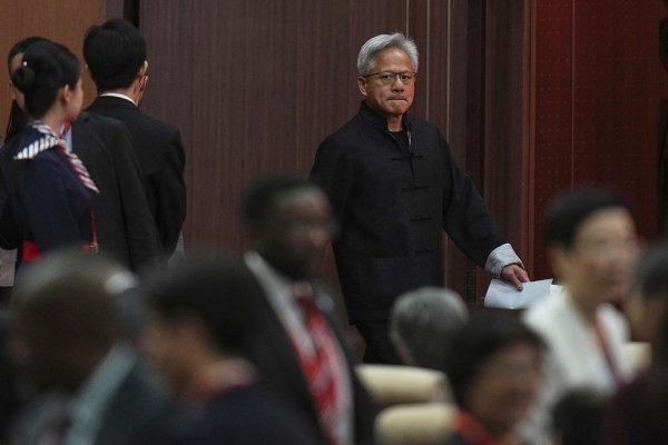 世纪汇通 “中国人才都回国，美国损失好大”